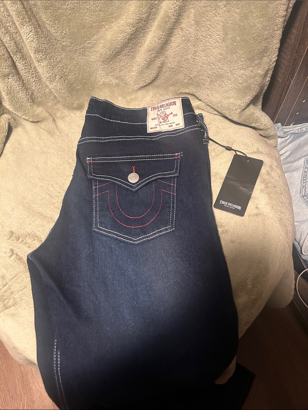 True Religion Women's Dark Mahogany Wood Wash Flare Jeans Size 33
